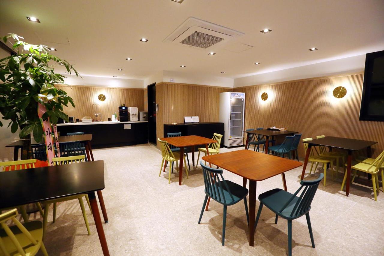 Forest 701 Hotel Daegu Bagian luar foto