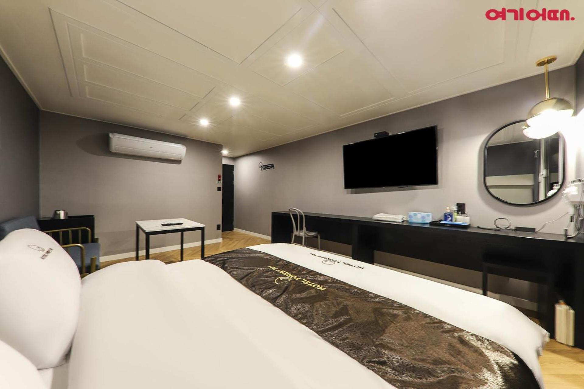 Forest 701 Hotel Daegu Bagian luar foto