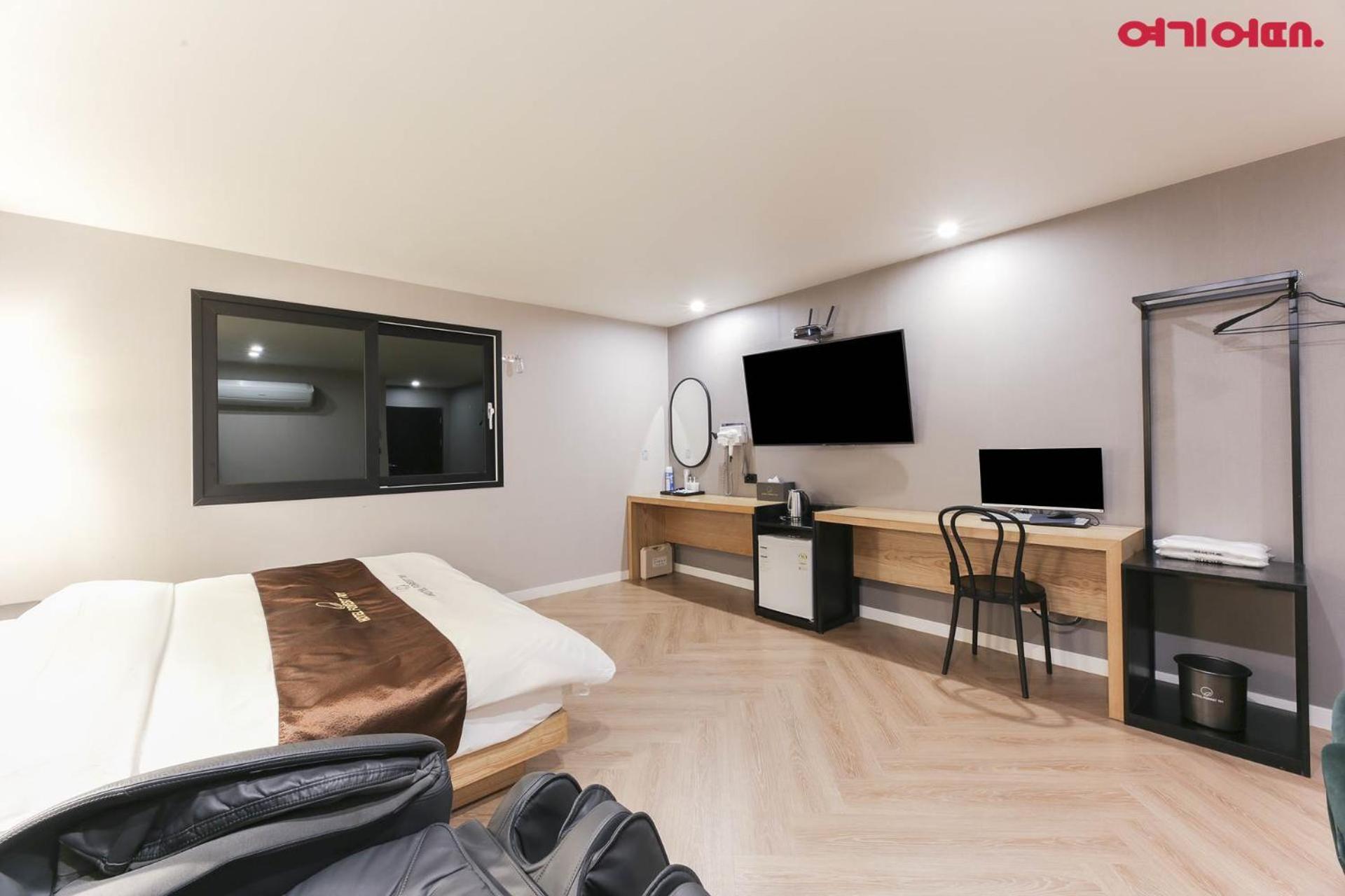 Forest 701 Hotel Daegu Bagian luar foto